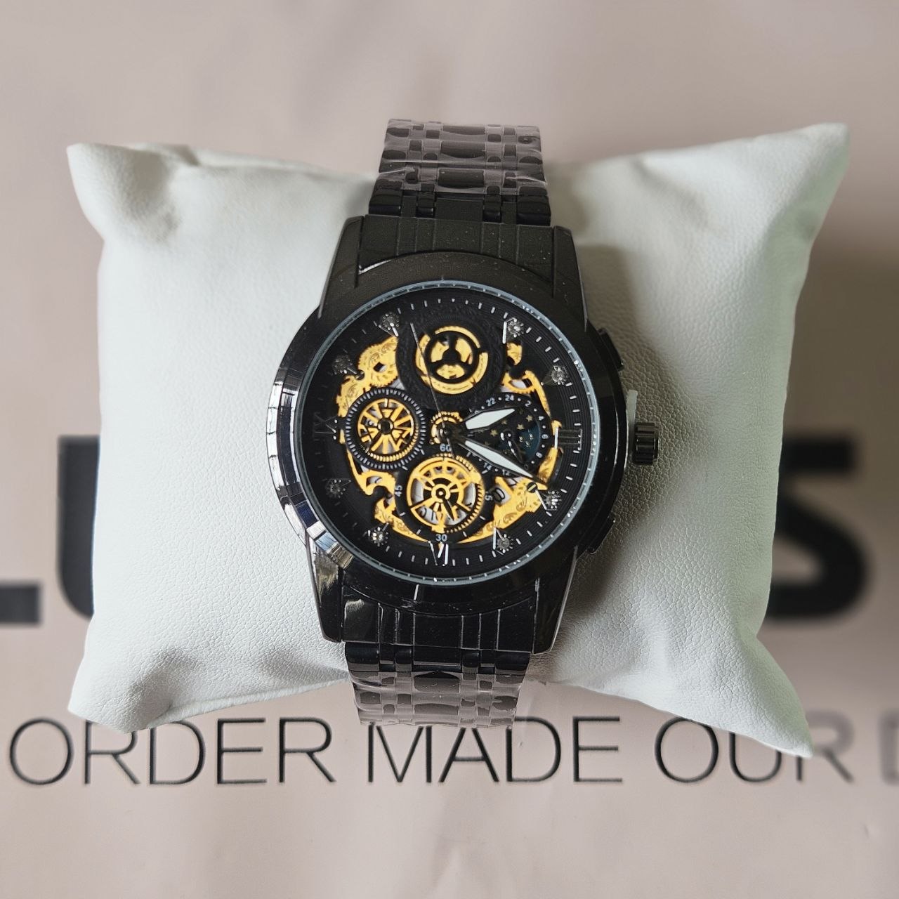 Casaro Stainless Steel Waterproof Men's Wristwatch
